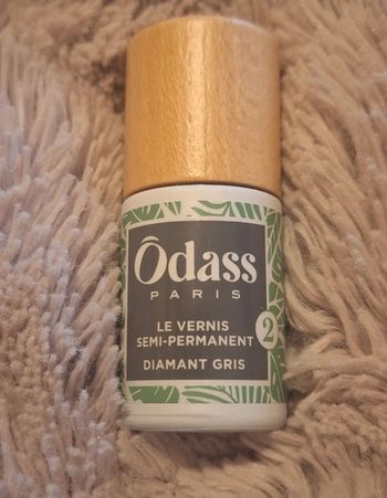 Vernis semi permanent diamant gris odass paris