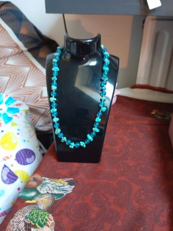 Petit collier fantaisie