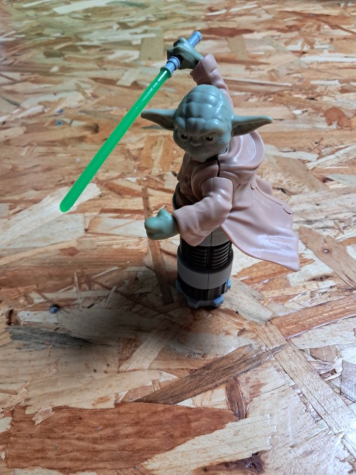 Figurine yoda - photo numéro 2