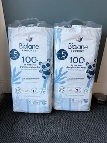 Un lot de deux packs de couches Biolane Taille 5 11-25 kg 40 couches X 2