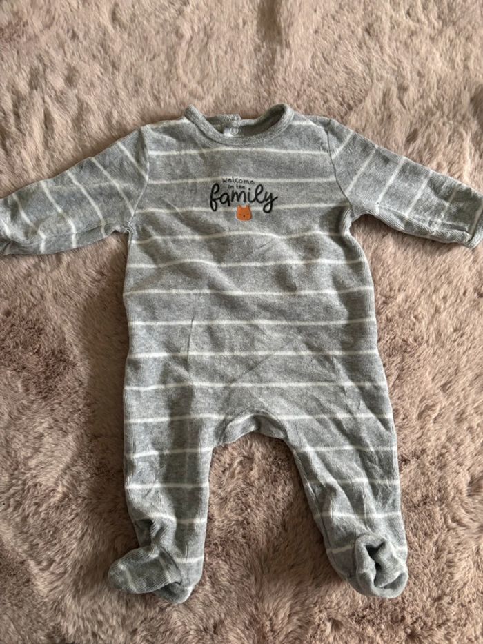 Lot de 8 pyjamas - photo numéro 2