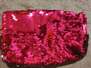 Trousse à sequins réversible fushia ou argent