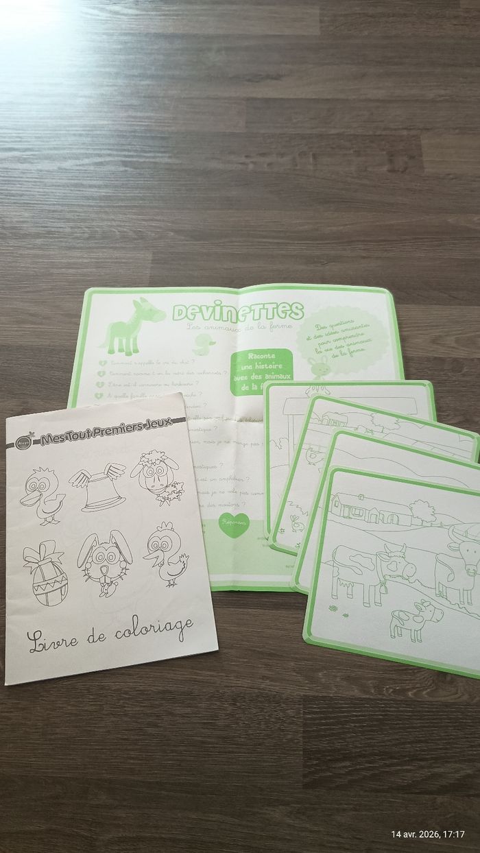 Carnet et feuilles de coloriage - photo numéro 1