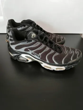 Nike Air Max Plus “Tn” Noir/Gris Taille 44