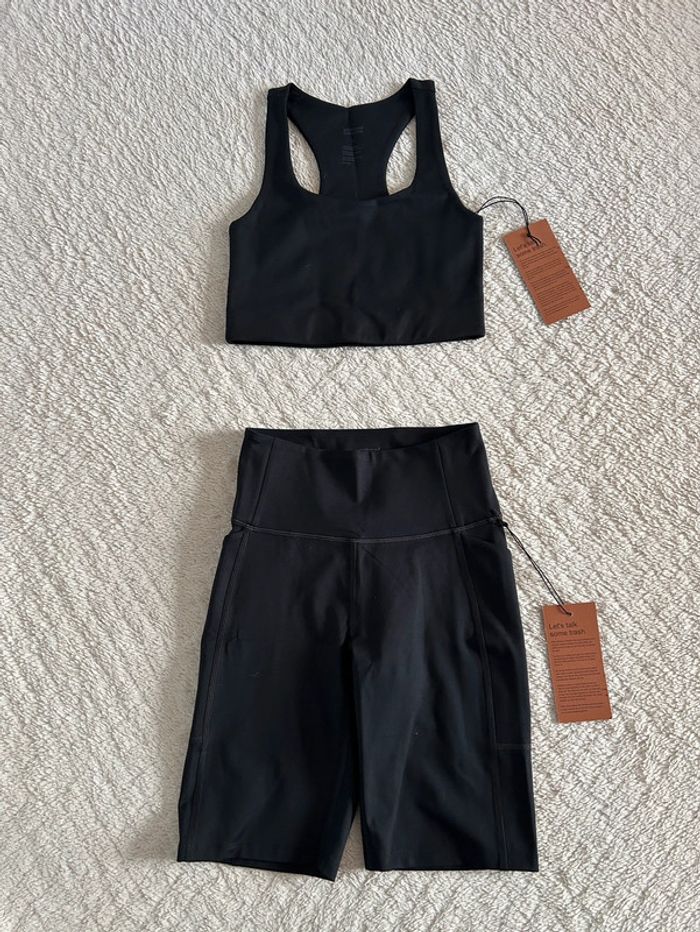 Ensemble short et brassière Girlfriend Collective