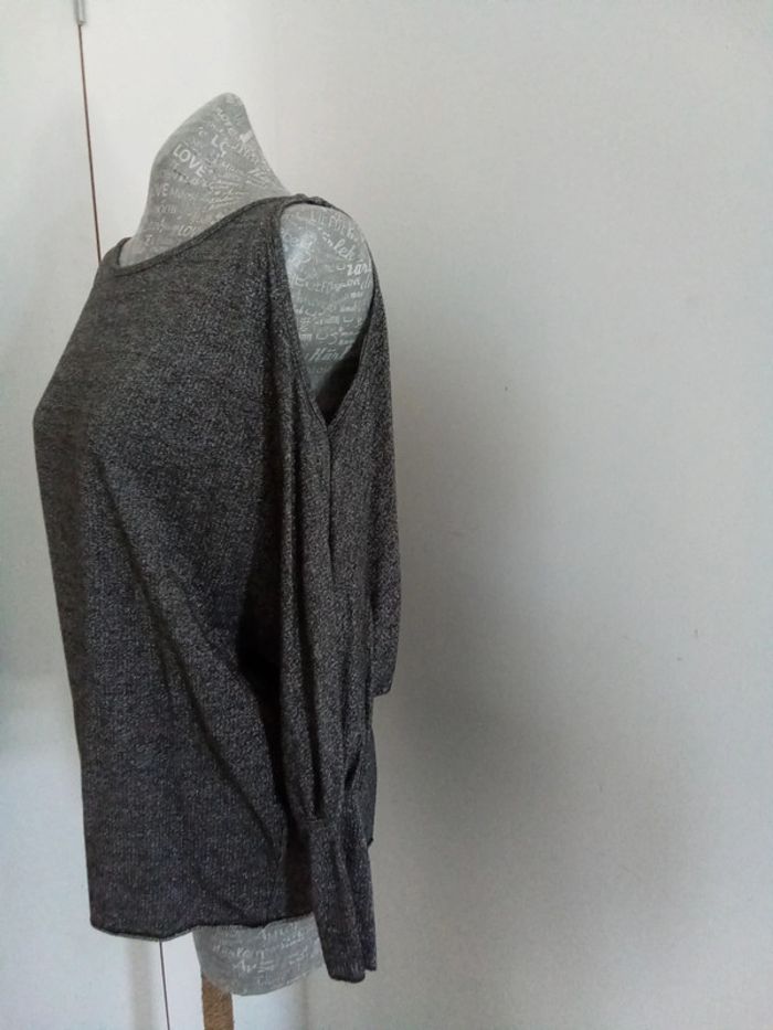 Très joli haut gris brillant hiver femme 38 - photo numéro 2