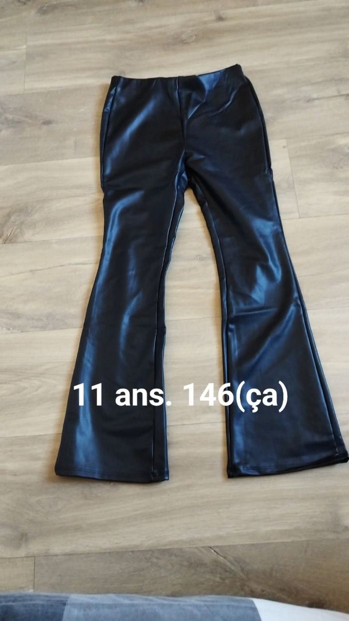 Pantalon fille taille 146.  11 ans