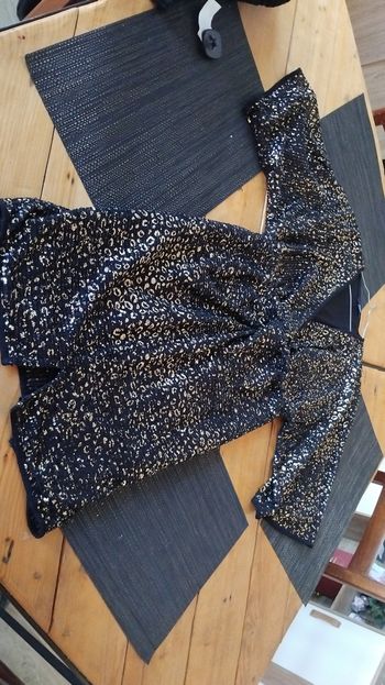 Robe a paillettes doré 