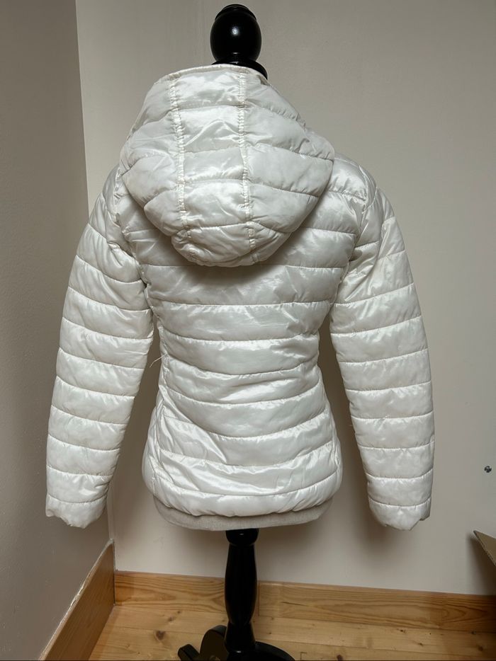 Doudoune blanche à capuche - taille 34 - photo numéro 2