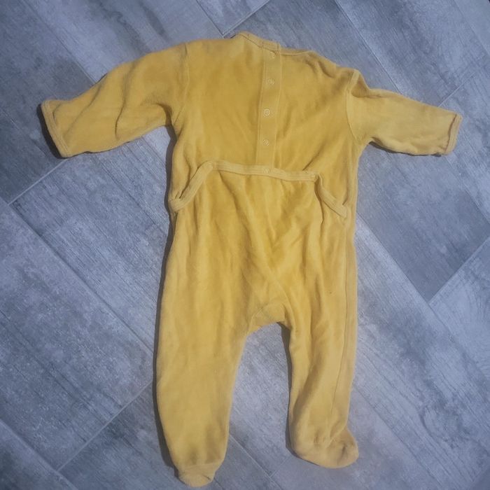 Pyjama velours  kiabi mixte 12mois - photo numéro 2