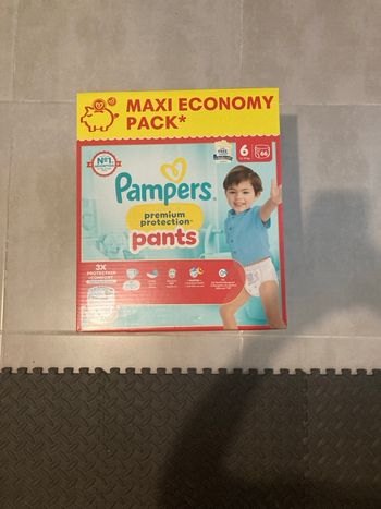 Un carton premium pants T6