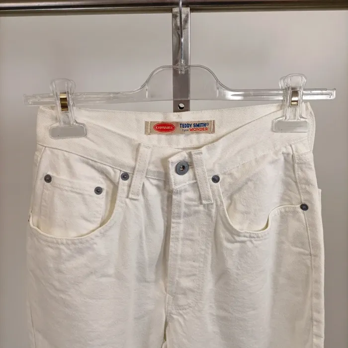 Jean blanc - Teddy Smith - type Wonder - taille 36 / 37 - 100% coton taille haute + boutons A631 - photo numéro 2