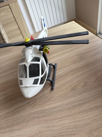 Lot de deux hélicoptères