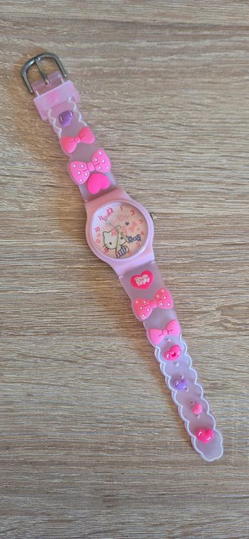 Montre fantaisie enfant Hello kitty.