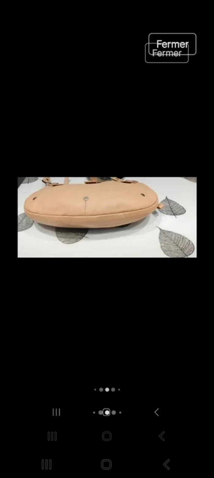 Sac porte épaule longchamp beige 15x29x2 tt est visible sur les photos - photo numéro 9