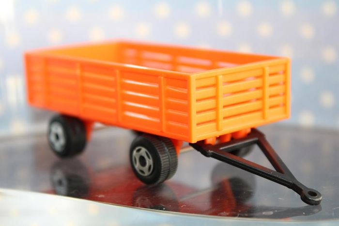 Voiture miniature plus remorque - photo numéro 6