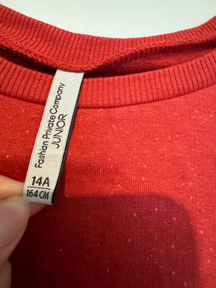 Pull rouge - photo numéro 3