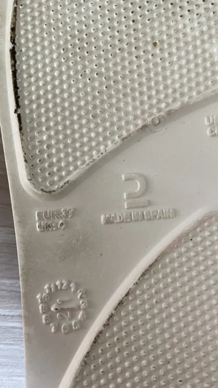 Chaussons 37 - photo numéro 4