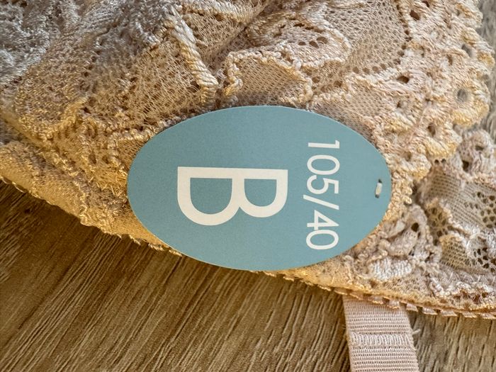 Soutien gorge dentelle creme neuf Damart - photo numéro 6