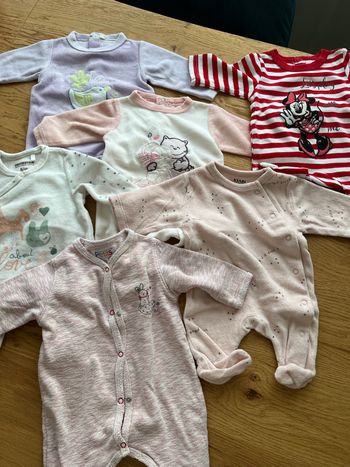 Lot de 6 pyjamas Naissance et 1 mois