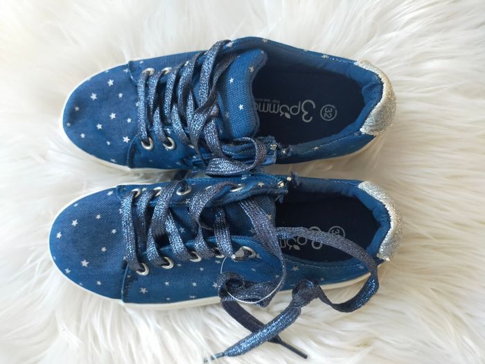 Tennis 3 pommes taille 32 neuf