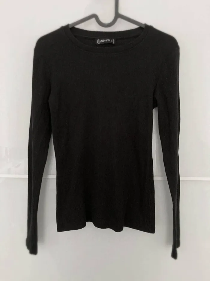 Sweat-shirt noir côtelé