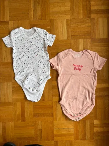 Lot de 2 bodies Lupilu 6-12 mois neufs