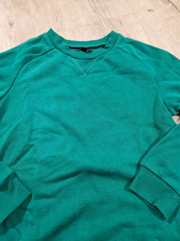 Pull vert - photo numéro 2