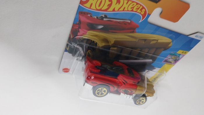 Hot Wheels Hotweiler Let's Race Série Netflix 2024 - photo numéro 7