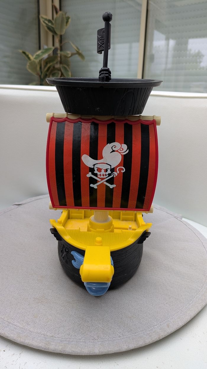 Vend bateau pirate