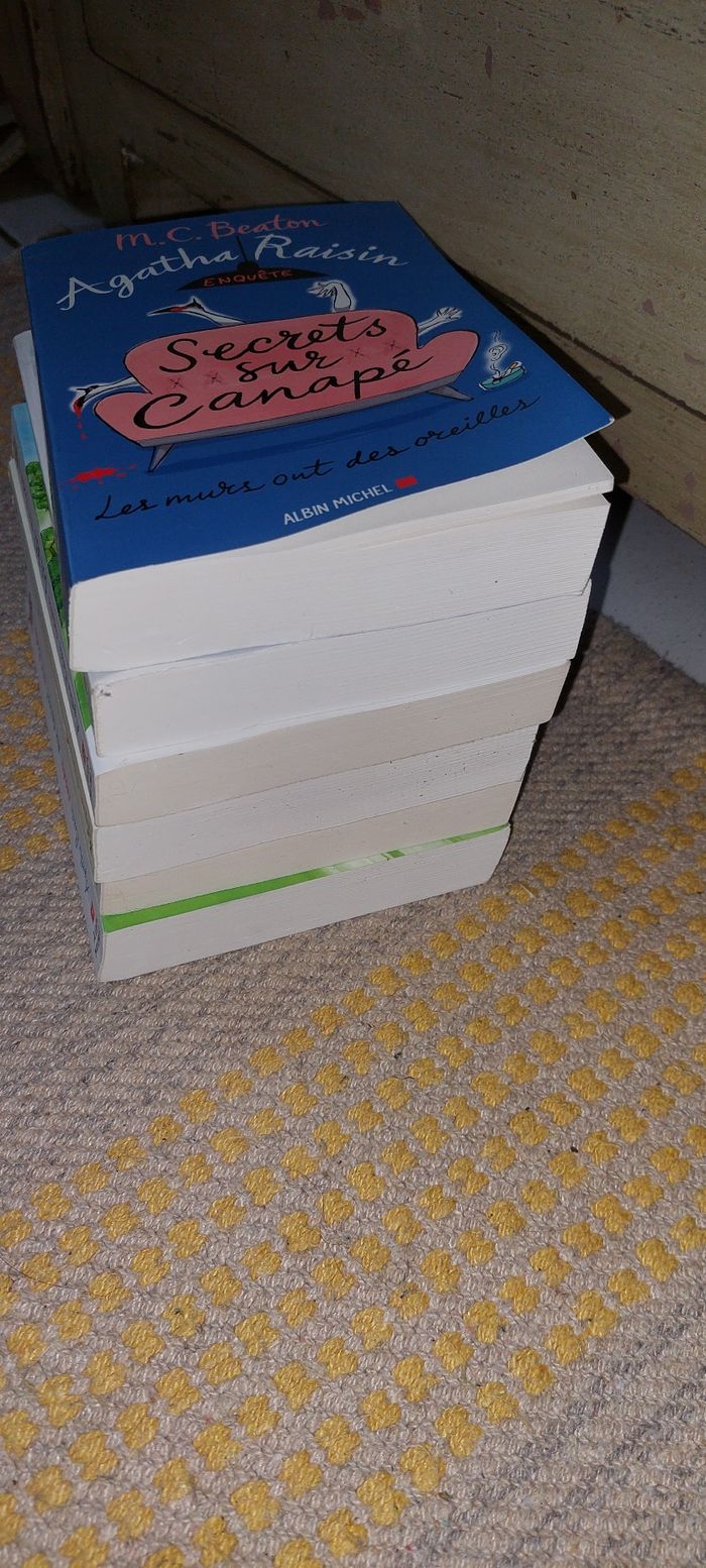 Lot de 6 livres Agatha Raisin
Enquête - photo numéro 5