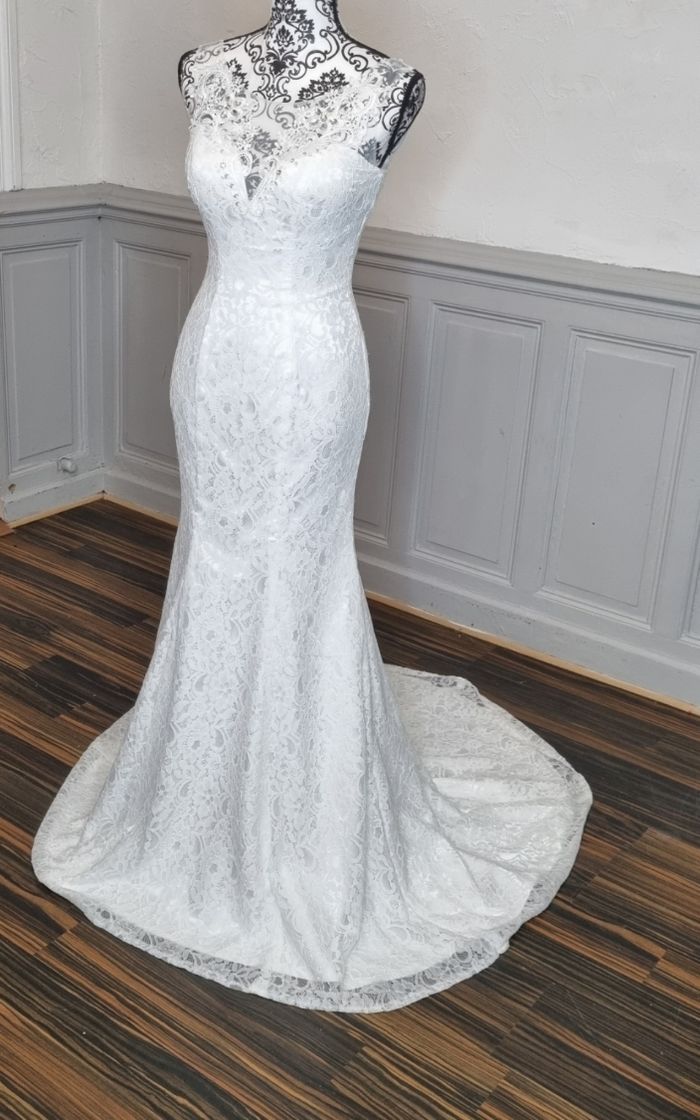 robe de mariee sirène dentelle blanche avec traîne Taille 38/40/42 - photo numéro 2