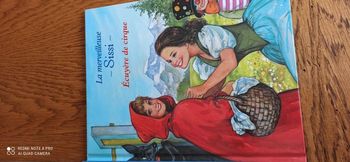 Livres Martine Sissi et Alice au Pays des Merveilles