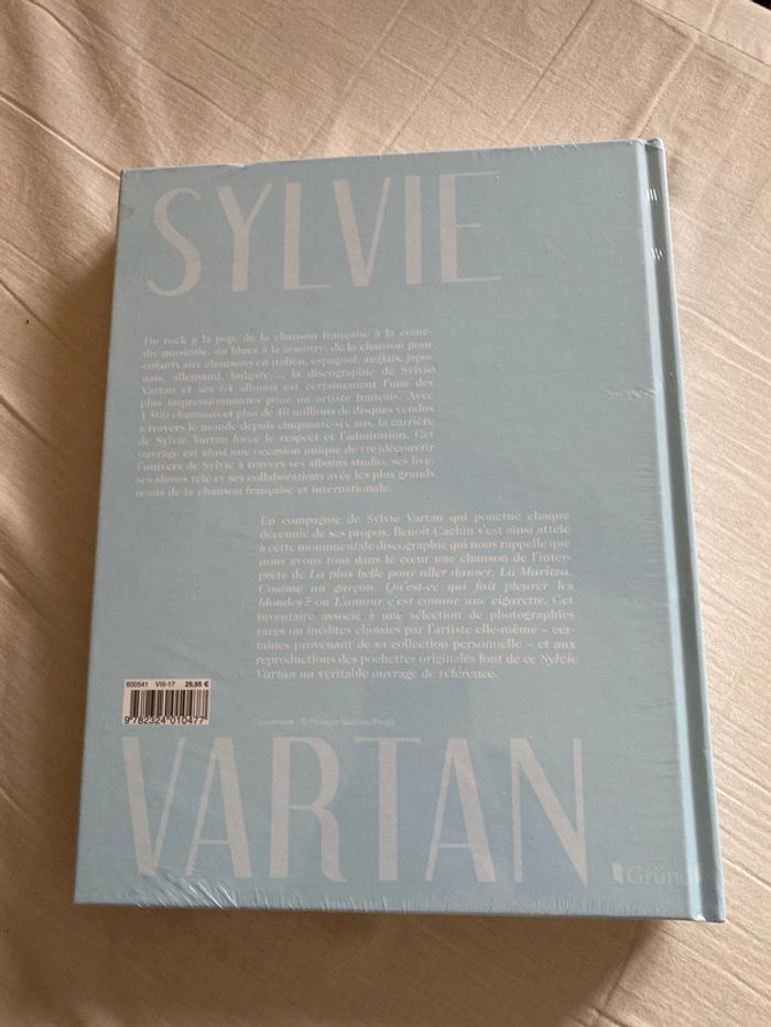 Livre Sylvie Vartan - photo numéro 2