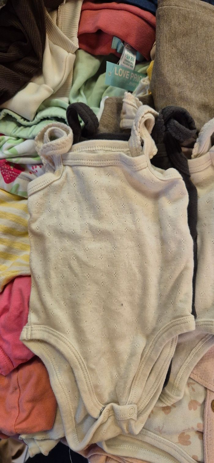 Lot 5 bodies bretelles 3 mois - photo numéro 4