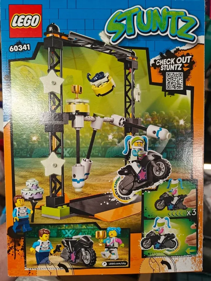 Lego moto 60341 - photo numéro 2