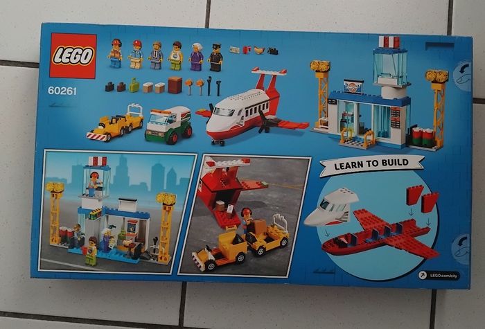 Lego  city 60261 l'aéroport central - photo numéro 2