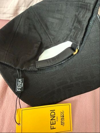 Casquette fendi