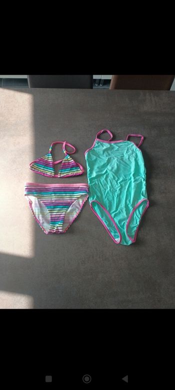 2 Maillots de bain 10 ans
