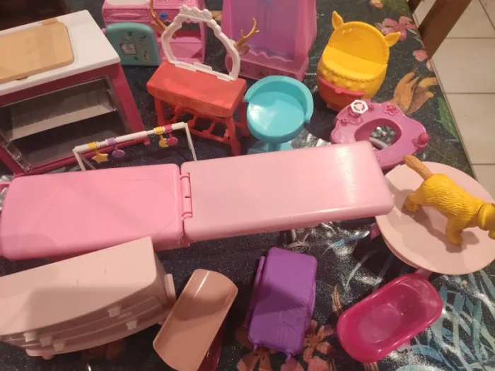 Lot accessoires barbie mobilier - photo numéro 5