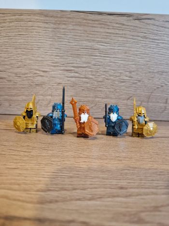 Figurines type lego 5 guerriers nains seigneur des anneaux
