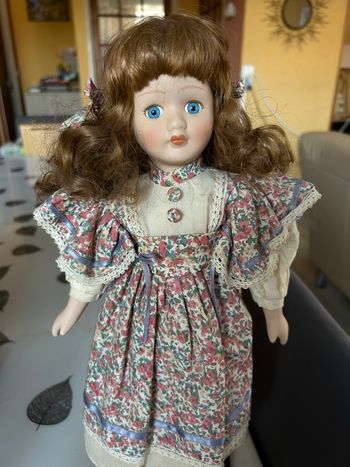 Poupée de collection ancienne en porcelaine - Style Campagne / Liberty