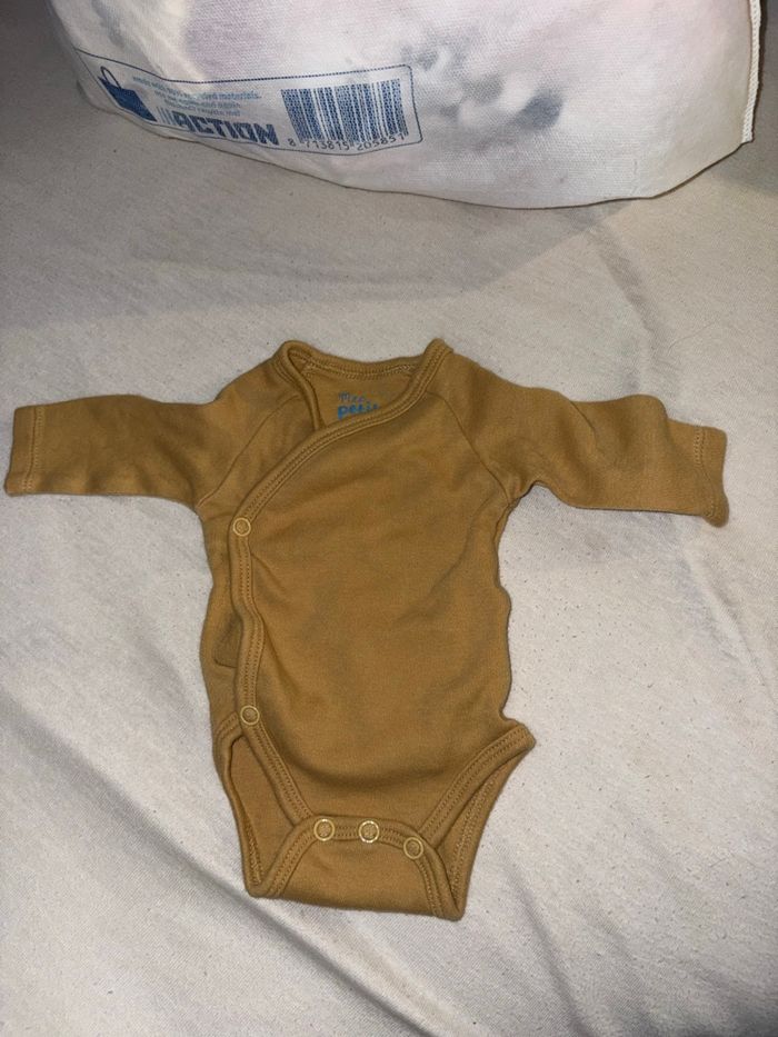 2 bodies - photo numéro 2