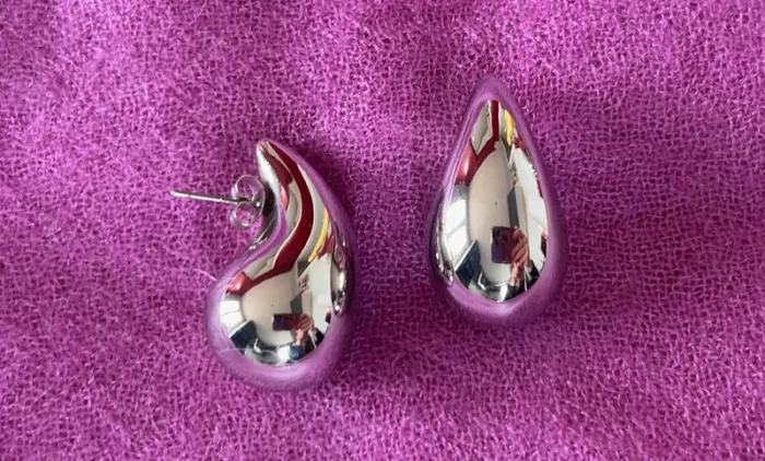 Boucles d’oreilles Neuves 🩶 - photo numéro 2