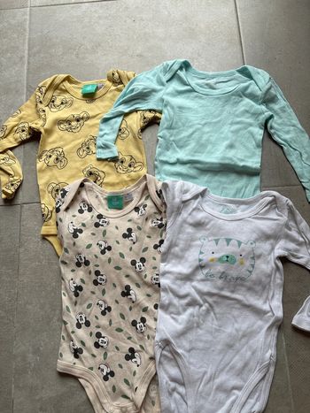 Lot 4 body 18 mois