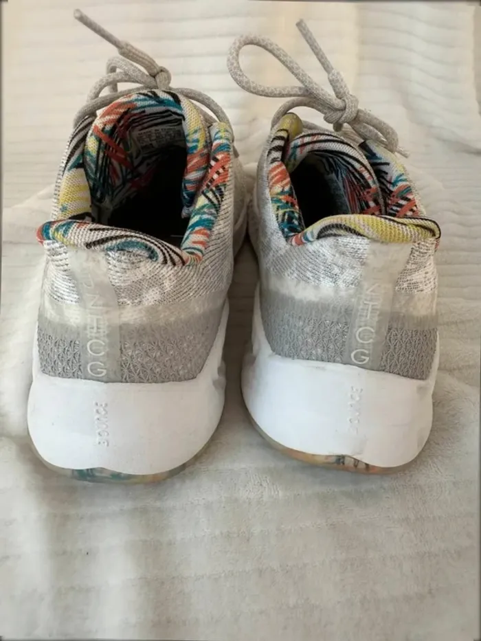 Adidas James Harden chaussures de basket taille 40 2/3 - photo numéro 5