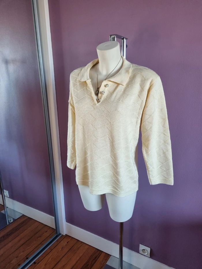 Pull jaune pâle vintage