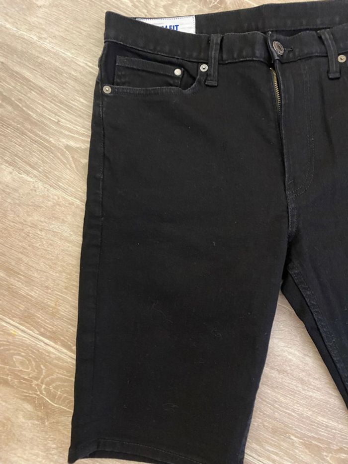 Shorts h&m homme slim fit parfait état en jean noir - photo numéro 4
