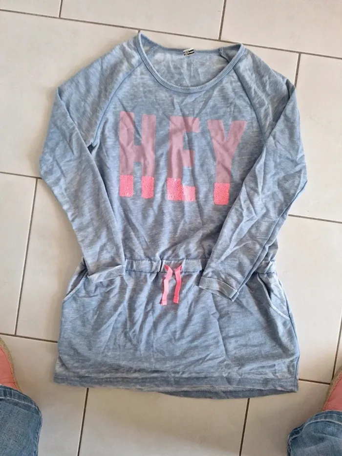 Sweat 14 ans - photo numéro 2