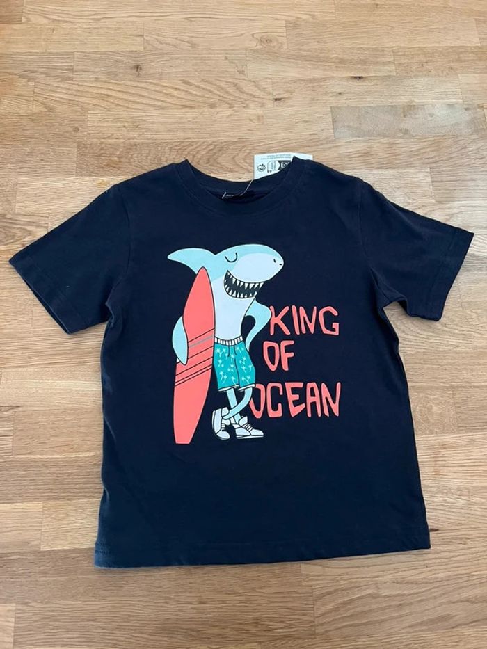Tee shirt requin